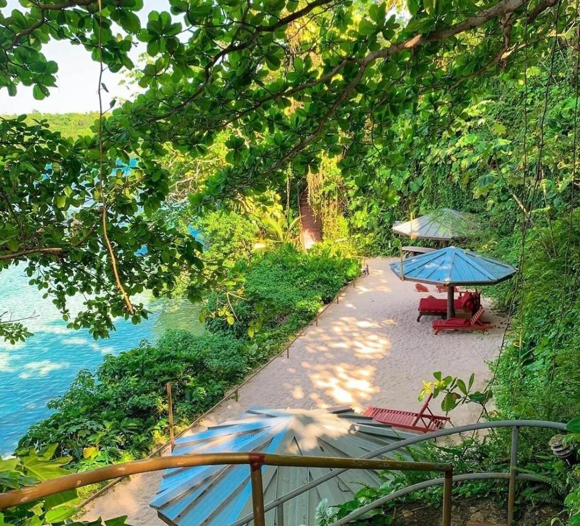 Villa Jamille - Stunningly Designed Villa With Pool, Sauna, & Ocean Views Port Antonio